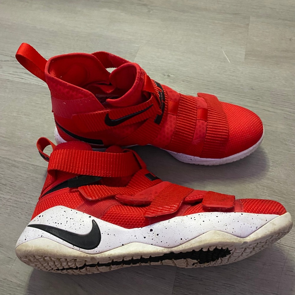 Nike LeBron Soldier 11 Basketball Shoes Mens 9.5 Red High Top Straps